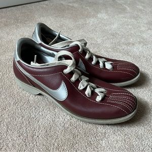 VINTAGE Nike Bowling Shoes
